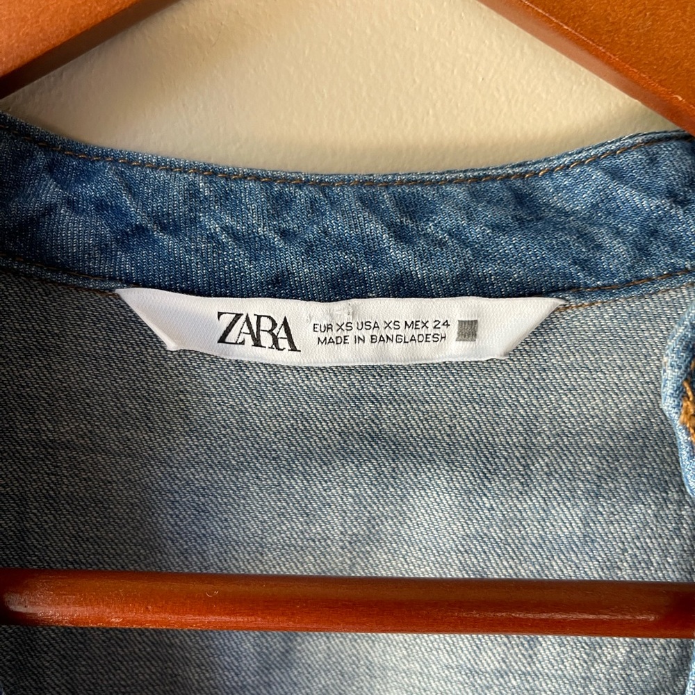Zara Denim Chambray Mini Dress Tiered Summer Short Sleeve Blogger XS - Picture 2 of 2